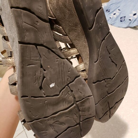 Corkys Boutique LACE Metallic Gunmetal Silver Wedge Gladiator Sandals Womens 10 - Picture 6 of 6